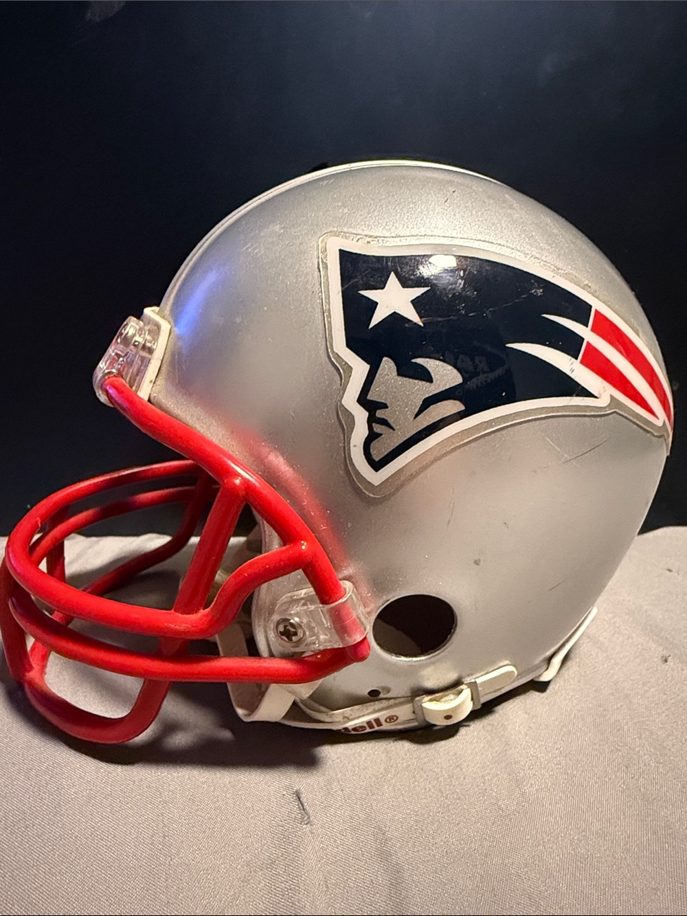 New England Patriots Silver Mini Helmet with Red Facemask